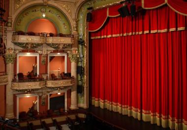 Soundcheck: Gilding the  Theater