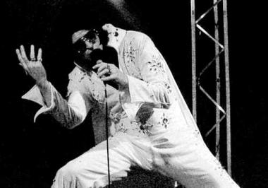 Nightcrawler: Adios, Aloha Frontman