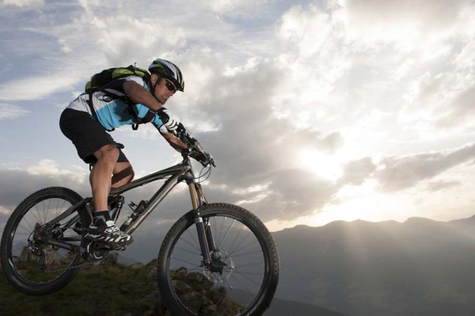 Mountainbiking - downhill - Mountainbike - Dolomites-image | iStockphoto