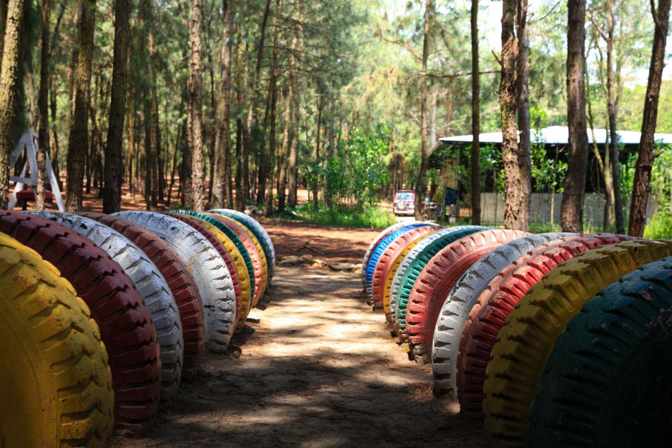 The tires in resort - quangpraha | iStockphoto
