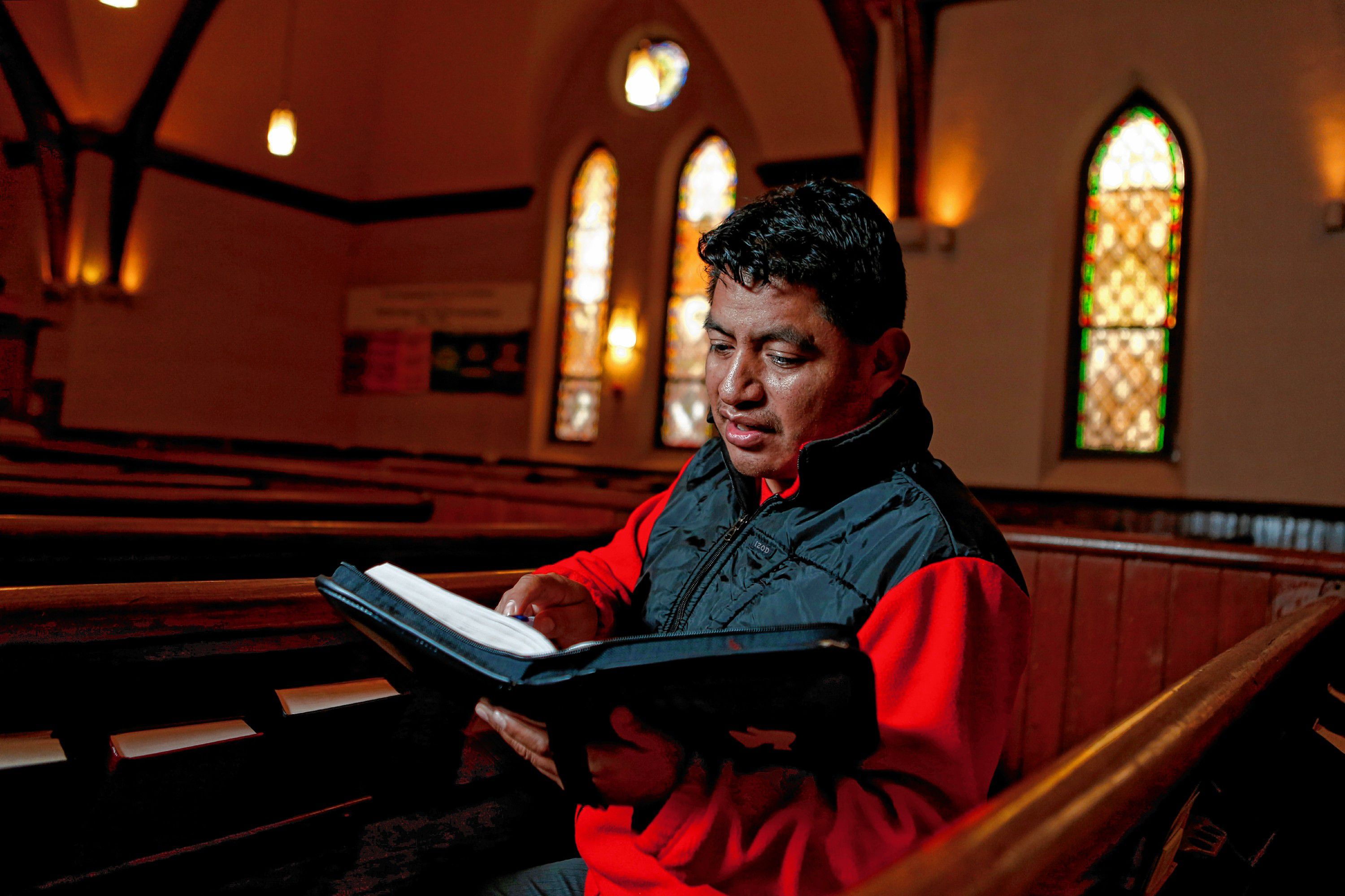 Undocumented immigrant Lucio Perez to speak at potluck at Amherst church where he takes sanctuary