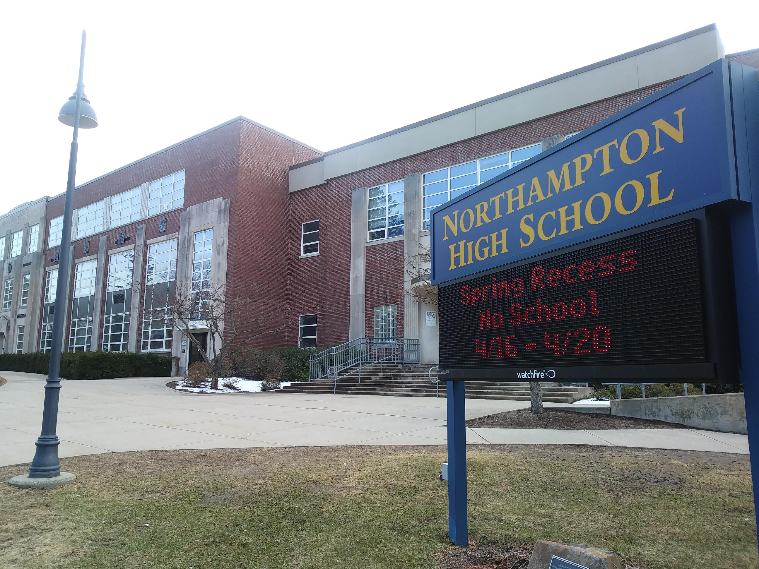 Northampton High School students to question candidates for state races