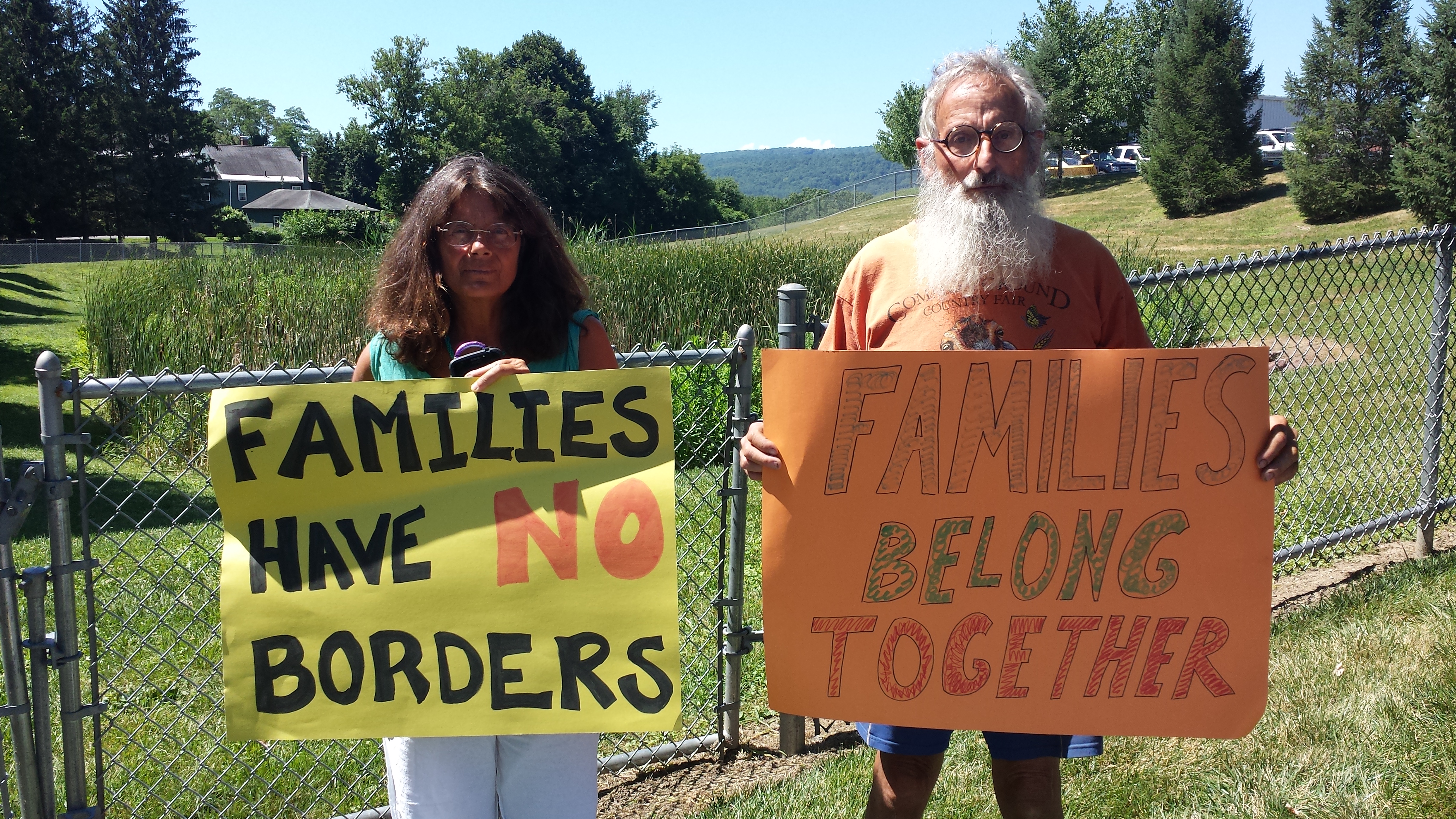 Parents bring their small children to rally at Greenfield jail and ICE facility opposing family separation practices