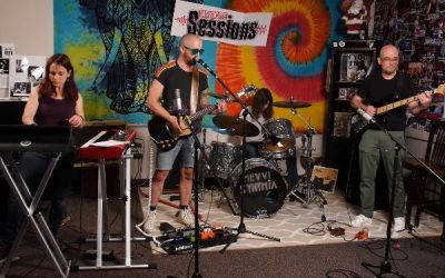 Hevvi Synthia on the Valley Advocate Sessions Stage