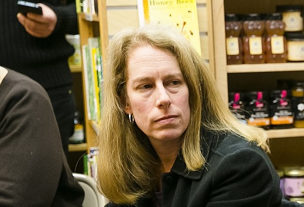 Shannon Liss-Riordan drops out of Mass. Senate primary, leaving only Markey and Kennedy