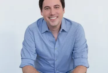 Amherst native Will Matthews celebrates release of new Netflix show ‘The Boroughs’